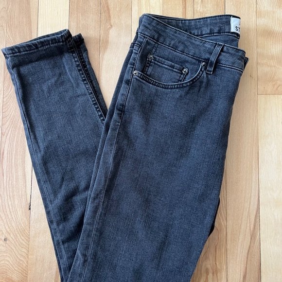 ACNE STUDIOS "Skin 5 Used Black" mid-rise skinny jeans - Picture 7 of 11